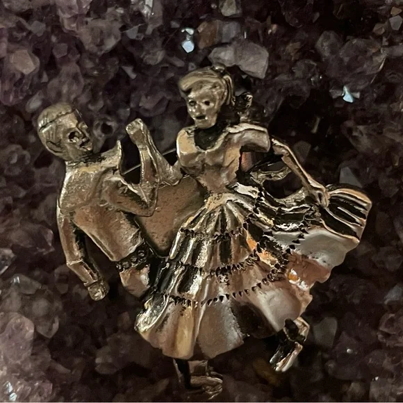 Square Dancing Ornament For Biko Tie or Scarf - Picture 3 of 3